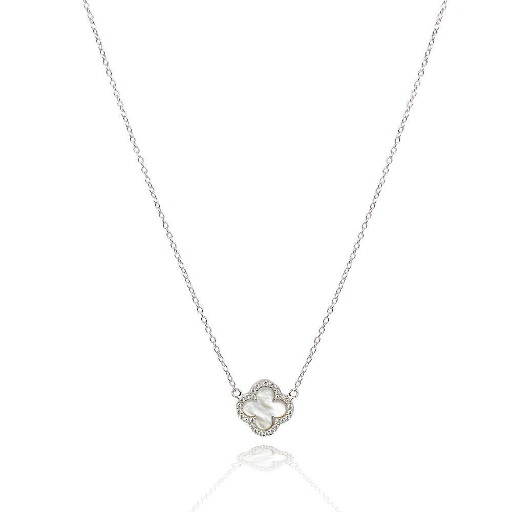 Clover Mother of pearl necklace