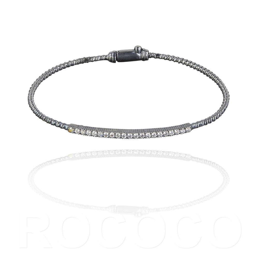 Half Diamond classic bangle